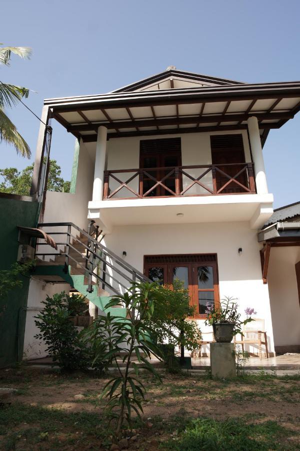 Surf Nest Hiriketiya Hotel Dikwella Bagian luar foto